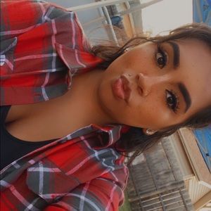 Meet your Posher, Alesandra